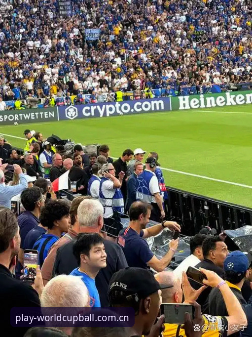 深度揭秘：埃梅里欧联杯封王背后的“六冠密码”，老球迷的独家观赛体验